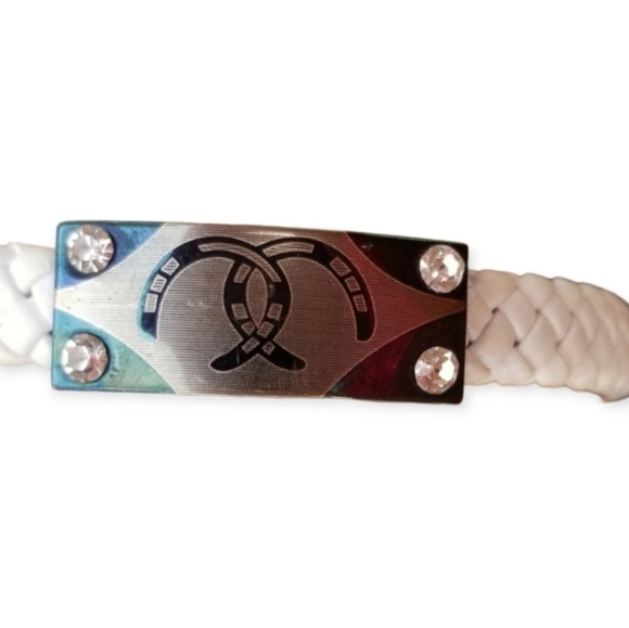 WHITE BRAIDED LEATHER COWGIRL FASHION BRACELET - Picture 3 of 6